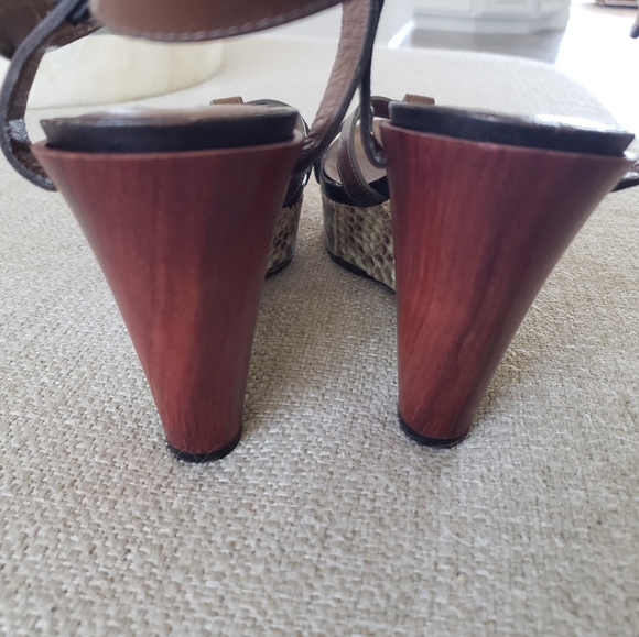 UGG Collection Ghita Leather Cafe Python Wedge Platform Sandals 9 1/2, Rosewood. - Picture 5 of 7